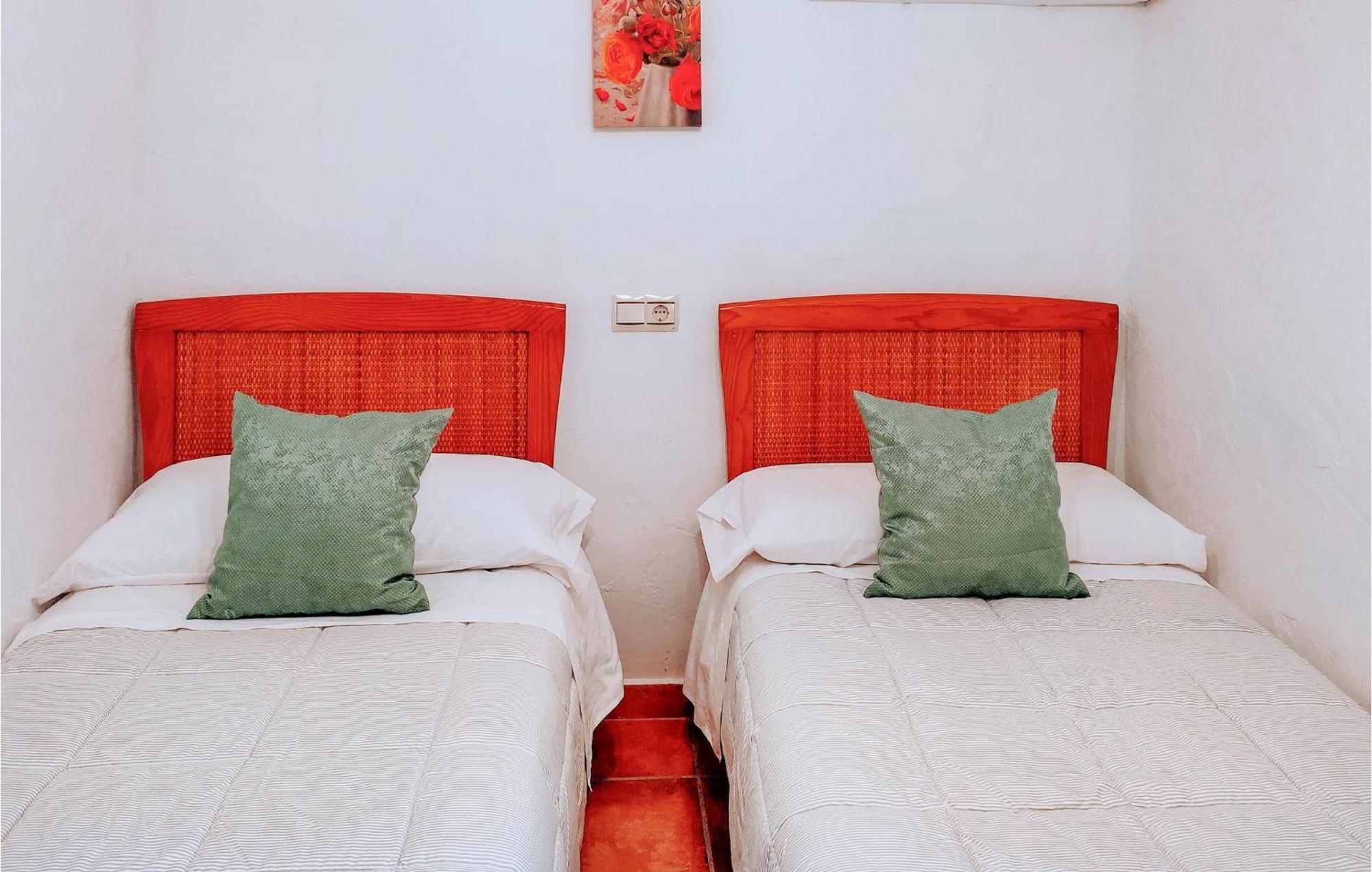 Gorgeous Home In Cajiz With Wifi Cajis Екстер'єр фото