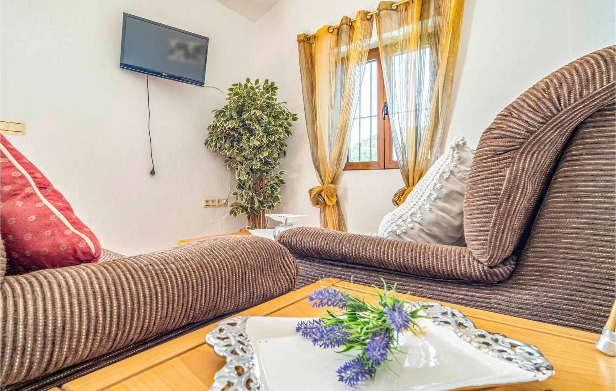 Gorgeous Home In Cajiz With Wifi Cajis Екстер'єр фото
