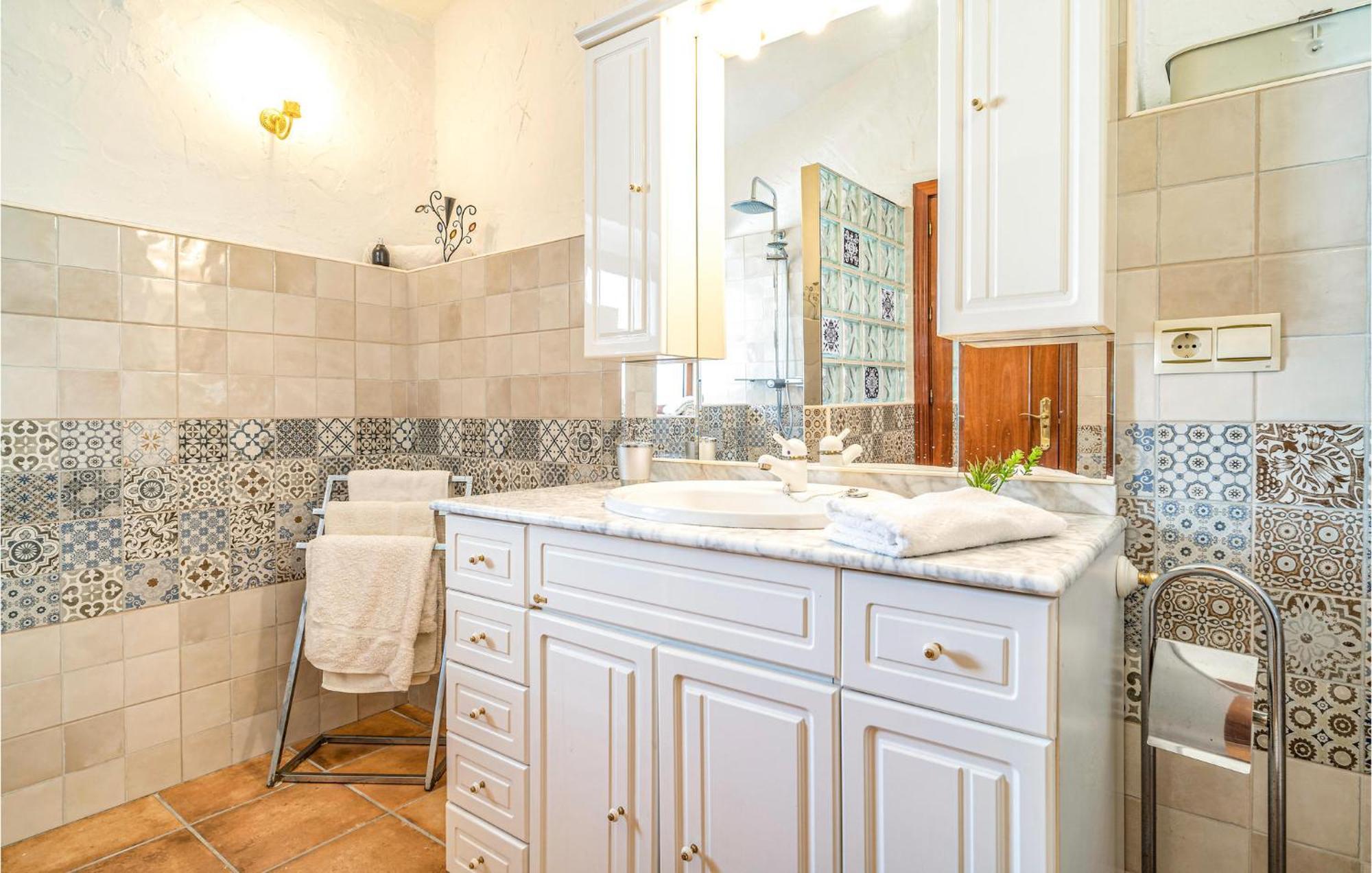 Gorgeous Home In Cajiz With Wifi Cajis Екстер'єр фото
