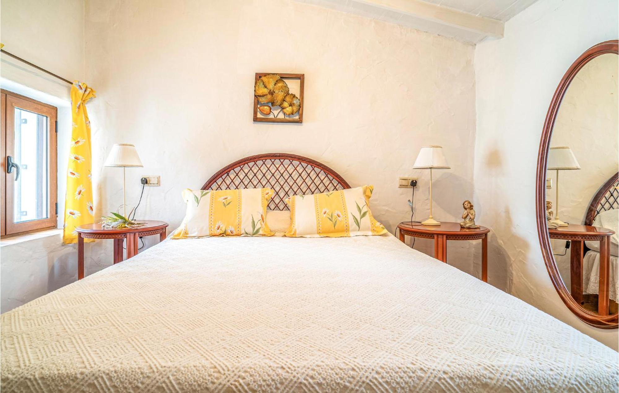 Gorgeous Home In Cajiz With Wifi Cajis Екстер'єр фото